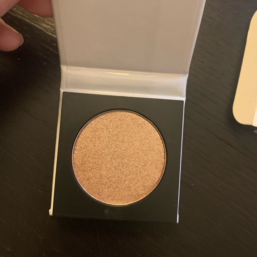 Naked Cosmetics Pressed Pigment Eyeshadow
